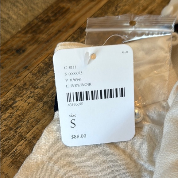 Free People Women's Top - Black and White size S. Never worn w tags - Picture 4 of 9